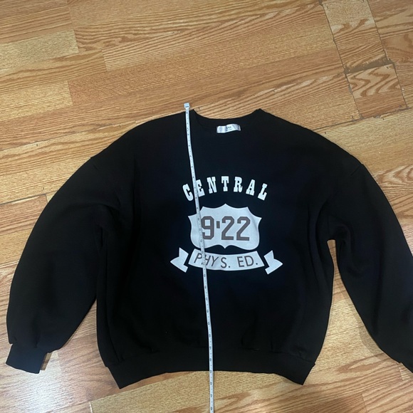 Korean Graphic Sweatshirt SNS Boxy Fit - Picture 1 of 3